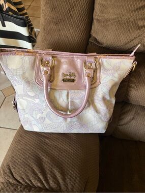 Vintage Coach project shoulder bag